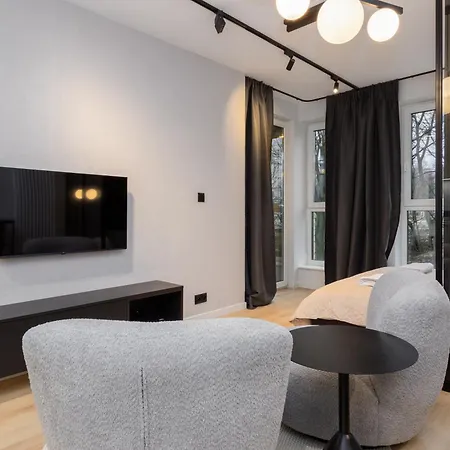 Apartment Quercus Deluxe By Bookinghost Gdansk