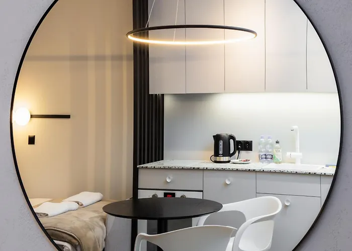 Quercus Deluxe By Bookinghost *