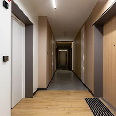 Apartment Quercus Deluxe By Bookinghost